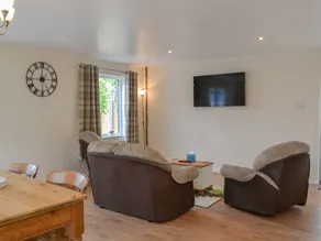 Cottage with garden | Water view - Image 2