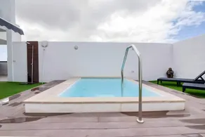 Villa with fast internet, terrace & pool | Mountain view | Perfect for remote work - Image 2