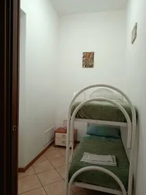 Fully equipped apartment with garden | Dogs allowed - Image 5