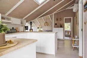 House with terrace, sauna & BBQ - Image 2