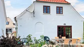 House with garden & terrace - Image 3