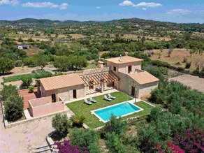 Cottage avec piscine privée, jardin et terrasse - Image 2