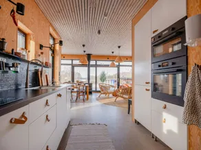 Holiday home with terrace, garden & barbeque | Suitable for remote work - Image 3