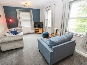 Children-friendly lovely cottage with garden - Image 3