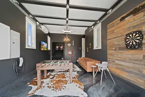 4BR Luxury Home, Hot Tub, Game Room, Walk to Pool & Grill - Image 5