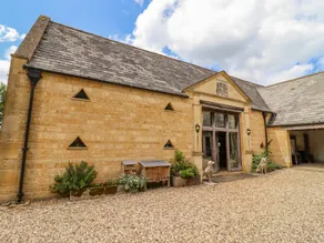 Family-friendly cottage with garden & barbecue - Image 3