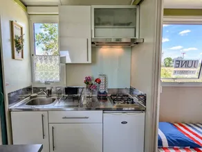 Cottage with hot tub - Image 4