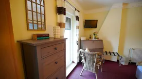 Family-friendly pleasant dedicated room with pool | Garden view | Dogs allowed - Image 3