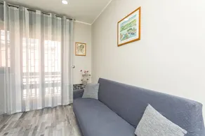 Flat with garden & terrace | City view - Image 2