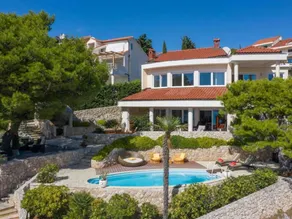 Casa con piscina privada, barbacoa y terraza - Image 2