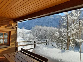 Holiday home with barbecue, garden & terrace - Image 5