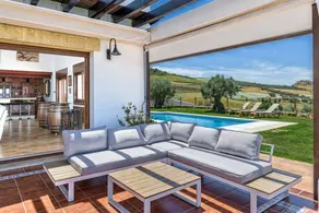 Kinderfreundliches Ferienhaus mit privatem Pool, Terrasse und Garten | Bergblick | Ideal für Homeoffice | Hunde erlaubt - Image 5