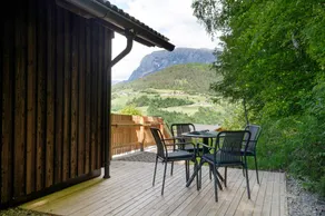 Appartement de vacances avec internet haut débit, terrasse et jardin | Vue montagne - Image 3