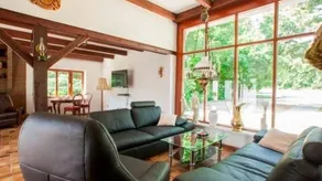 Fully equipped holiday home with terrace, barbeque & garden | Pet-friendly - Image 3