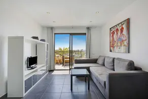 Holiday apartment with pool, garden & terrace | Sea view - Image 2