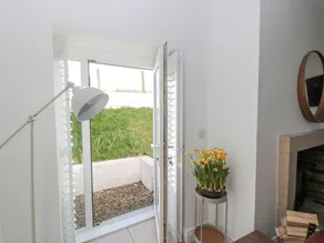 Fully equipped beautiful cottage with garden | Pets allowed - Image 5