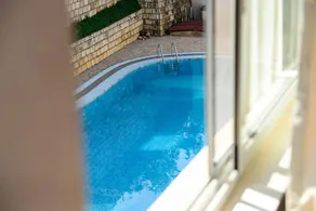 Dedicated room with pool, garden & jacuzzi | Pool view - Image 4