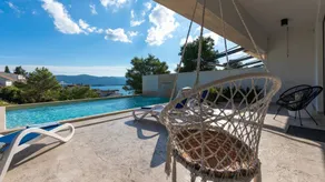Exquisita villa totalmente equipada con jardín, barbacoa y piscina privada | Admite perro - Image 3