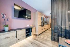 Flat with terrace - Image 3