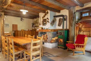Apartment 'Furfulera' with Mountain View, Shared Garden and Balcony - Image 3