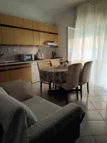Appartement entièrement équipé avec terrasse et barbecue | Vue mer - Image 3