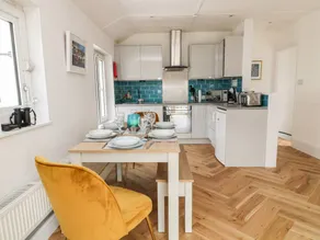 Cottage | Beach view - Image 4