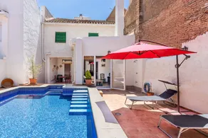 Charming house with private pool, terrace & BBQ | River view - Image 3