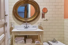 Atractiva habitación en casa de familia con internet de alta velocidad, sauna y piscina | Acepta mascotas - Image 2