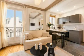 Family-friendly flat with fast internet - Image 3