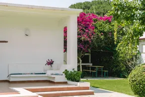 Fully equipped holiday home with garden, terrace & barbeque | Garden view | Close to the beach | Pets allowed - Image 5