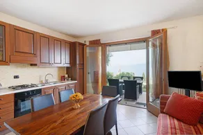 Flat with terrace & garden | Mountain view - Image 3