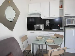 Renoviertes gut ausgestattetes Studio, Süd-Ausrichtung, Chamrousse - Image 2