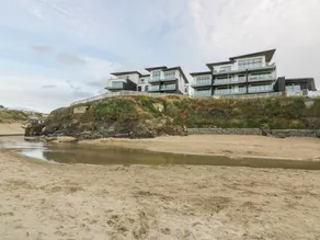 Fully equipped cottage with garden | Beach view | Beach nearby - Image 3