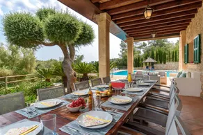 Spacious house with terrace, private pool & barbeque - Image 4