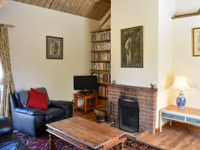 Family-oriented cottage with garden | Pets are welcome - Image 3