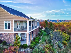 Mountain Lilly - Huge Views, Three Ensuites, 10min to Blowing Rock - Image 3