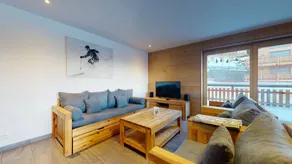 Flat with garden & terrace - Image 4