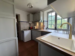 Gite with barbecue, terrace & garden - Image 5