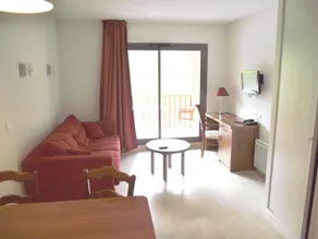 50m from ski slopes, swimming pool, terrace, parking, tv, ski locker, 45m², Barèges/La Mongie - Image 2
