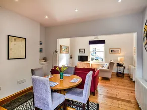 Charming holiday home with terrace | Beach nearby - Image 5
