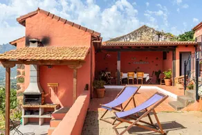 Child-friendly house with terrace, garden & private pool | Mountain view | Perfect for remote work | Dogs allowed - Image 3