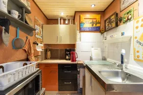 Holiday home with terrace, barbecue & garden - Image 3