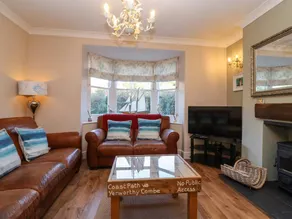 Children-friendly cottage with garden - Image 4