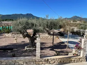 Voll ausgestattetes wunderschönes Ferienhaus mit Grill, Garten und privatem Pool | Bergblick | Haustierfreundlich - Image 4
