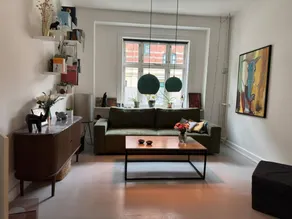 Apartment with terrace - Image 2