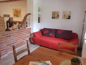 Flat with terrace, garden & sauna | Garden view - Image 3