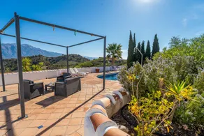 Fully equipped ample villa with terrace, private pool & barbeque | Mountain view | Pets allowed - Image 3