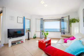 Apartment "Fábula" with Mediterranean Sea Views in S’Illot-Cala Morlanda - Image 4