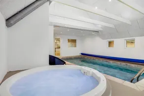 Ferienhaus mit privatem Pool, Terrasse und Whirlpool - Image 4
