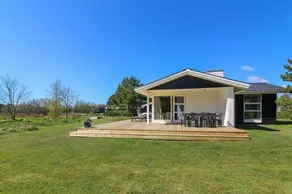 Family-friendly charming holiday home with sauna & terrace | Pets are welcome - Image 2
